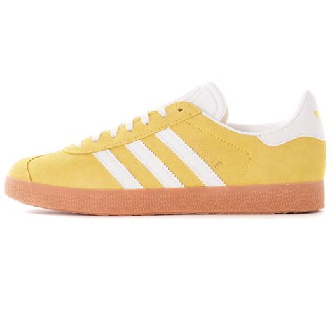 adidas schuhe w44621|adidas Originals Gazelle sneakers in yellow and white .